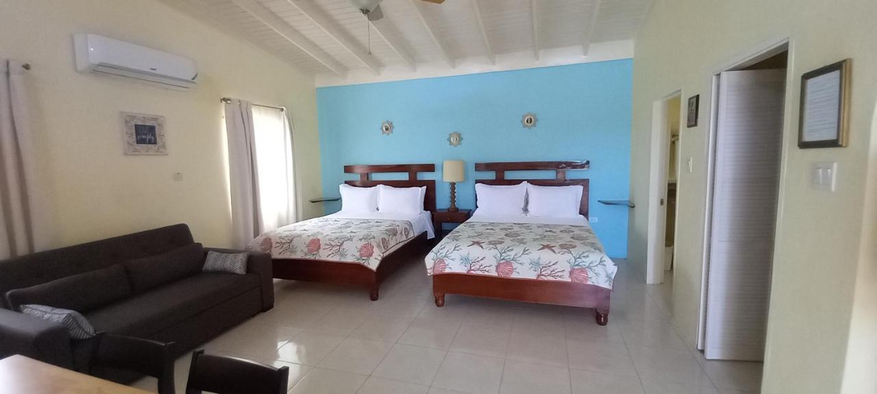 Modrians Bed & Breakfast Runaway Bay Exterior foto