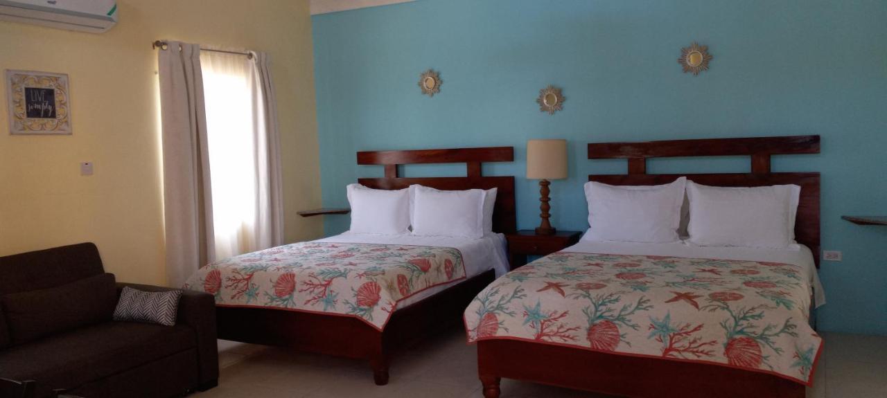 Modrians Bed & Breakfast Runaway Bay Exterior foto
