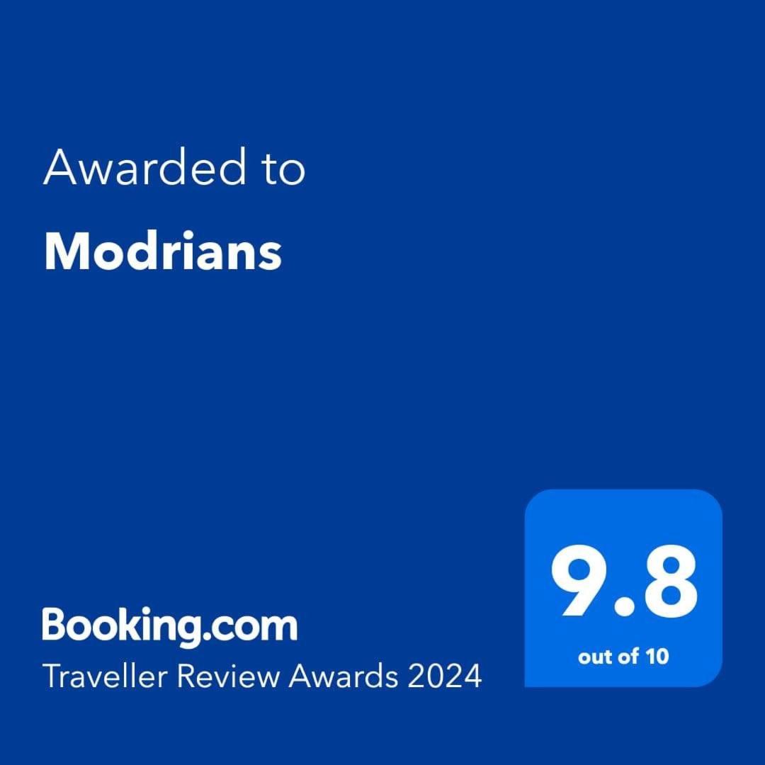 Modrians Bed & Breakfast Runaway Bay Exterior foto